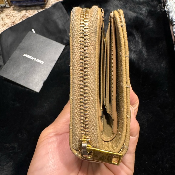 ❌❌SOLD ON FB❌❌🎀YSL Compact Wallet🎀 - Picture 10 of 13